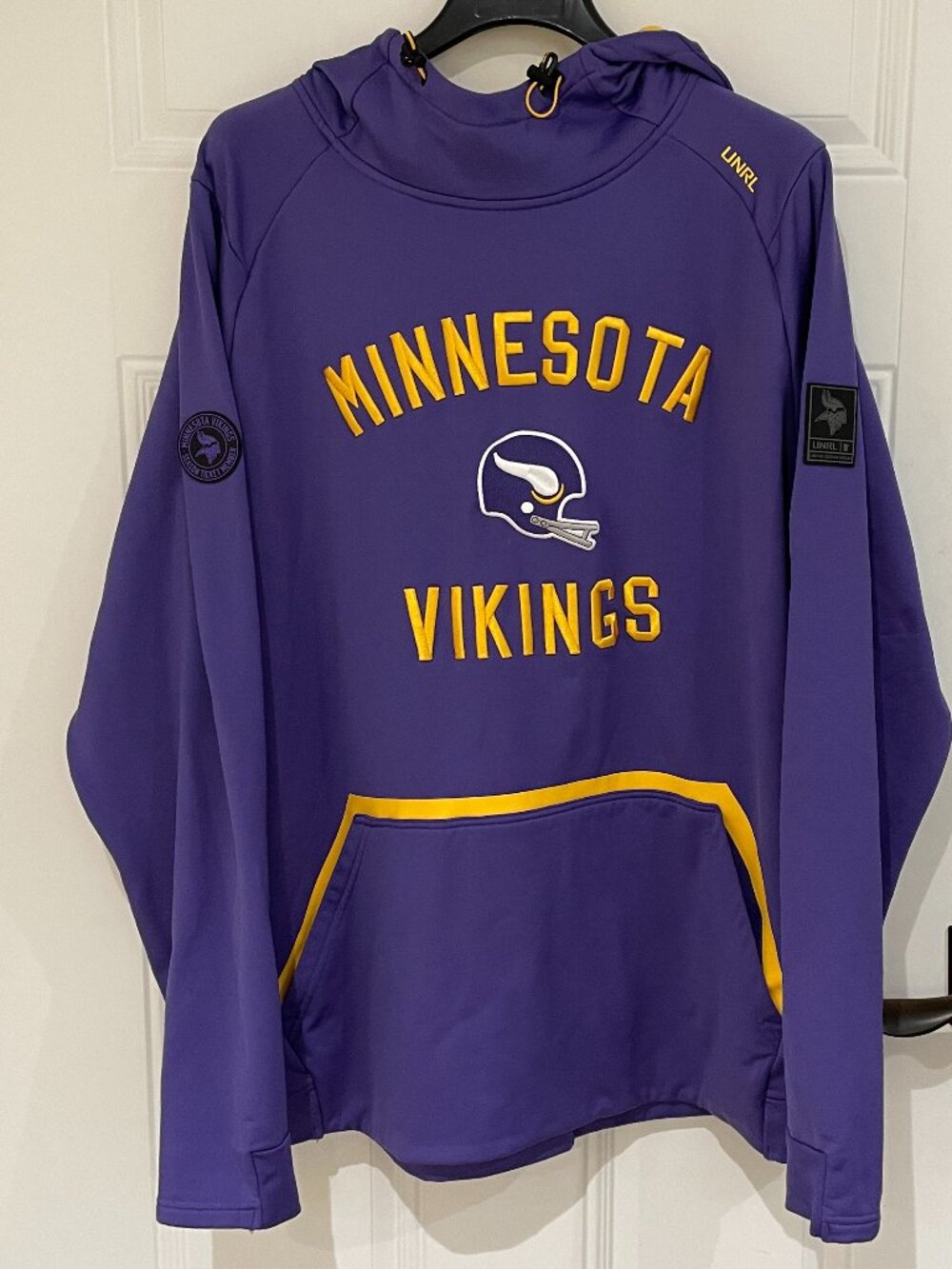 UNRL x Minnesota Vikings Men's XXL Season Ticket Member STM Crossover Hoodie EUC